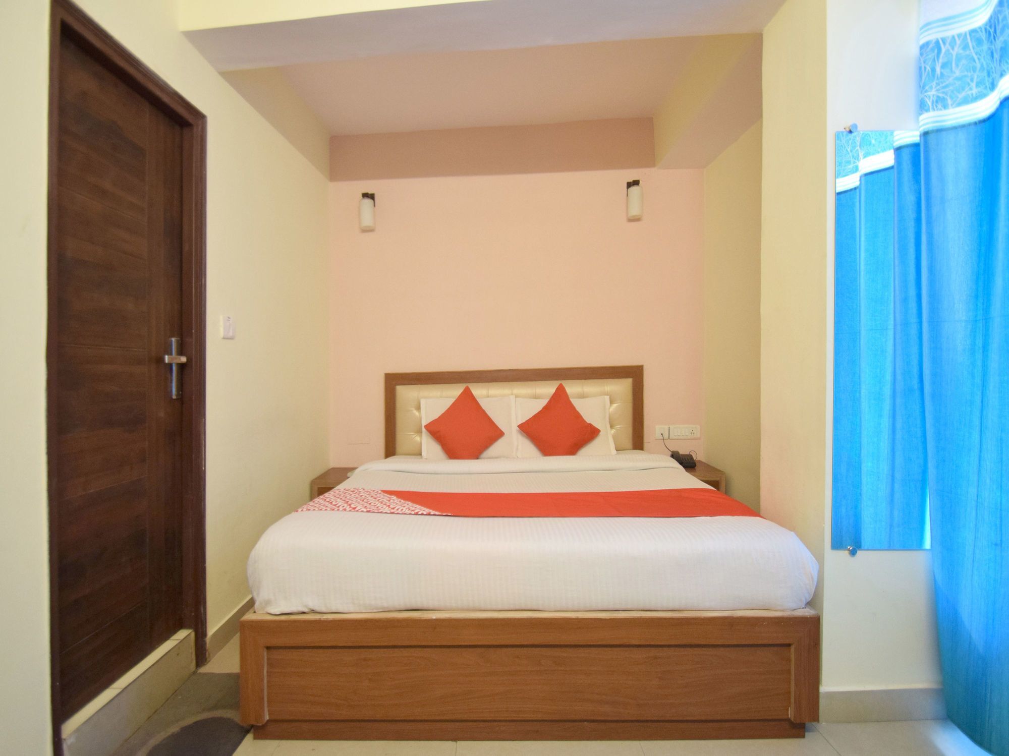 Oyo 8439 Hotel Howard Shimla Exteriör bild